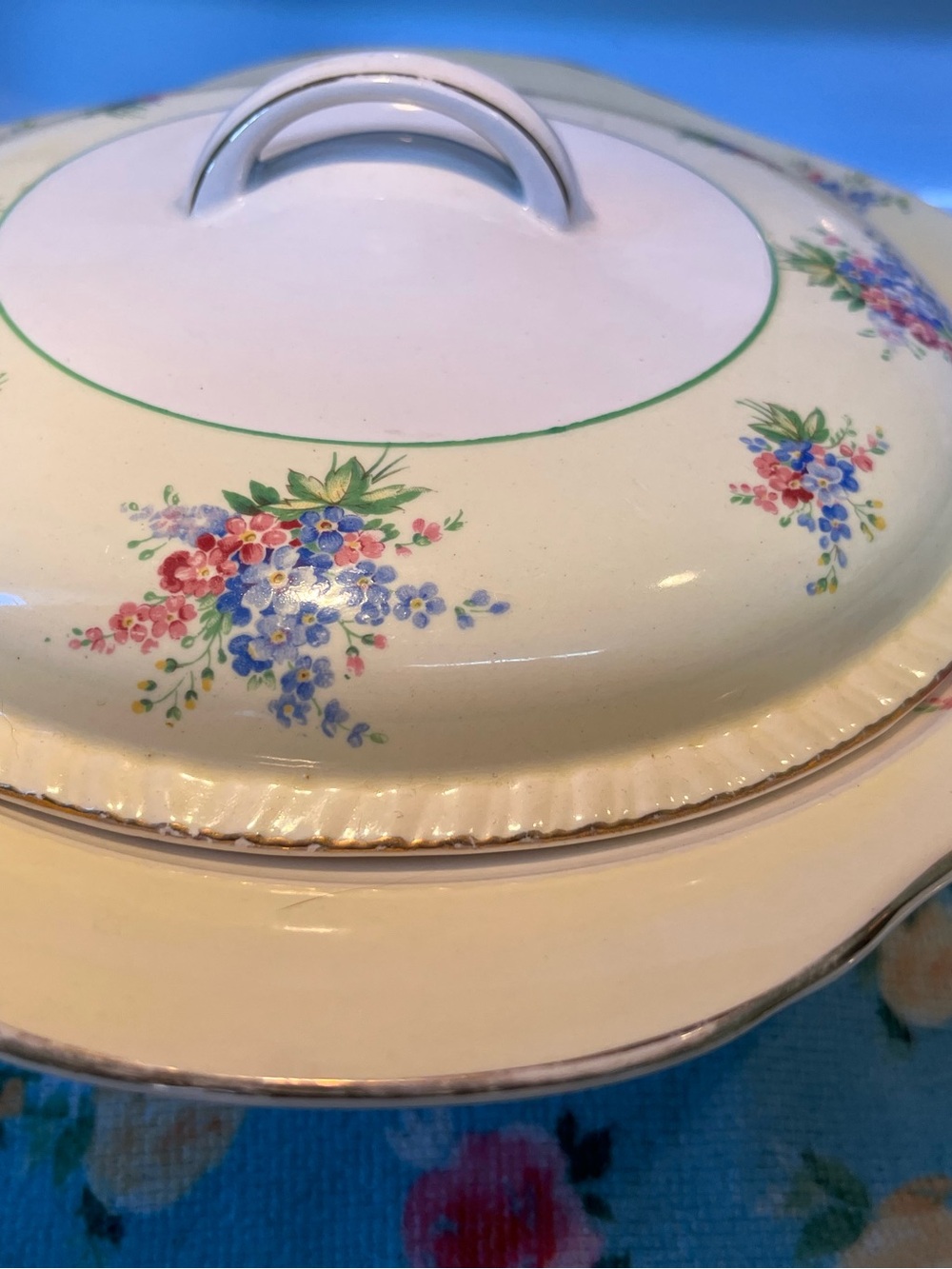 Woods Ivory Ware England casserole with lid - Picture 3 of 8